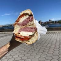 . Milano Supremo Sandwich · 