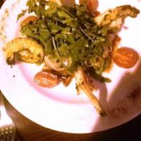 Grilled Shrimps Salad Lunch · 