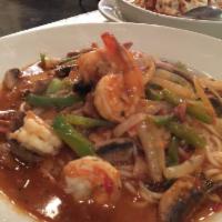 Shrimp Fra Diavolo · Shrimp in spicy marinara sauce, green peppers, mushrooms, onions, garlic and side of spaghet...