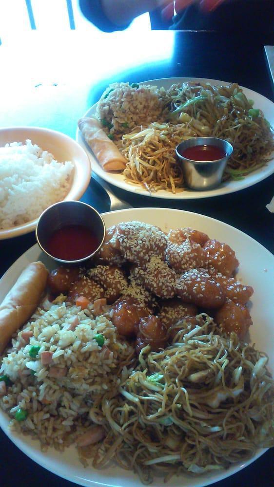 Charlie Chow's Dragon Grill · Chinese · Vegetarian · Asian Fusion · Soup · Mongolian · Salads