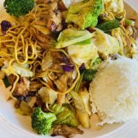 Chicken Yakisoba · 