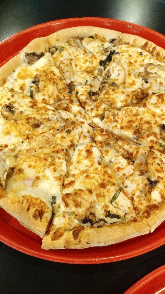 Minsky's Pizza · Pizza · Italian · Bars