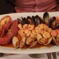 Mixed Seafood Plate · 
