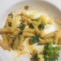 Spicy Alfredo Special · Light summer Alfredo kicked up a notch, tossed with spinach, mushrooms and your choice of pa...