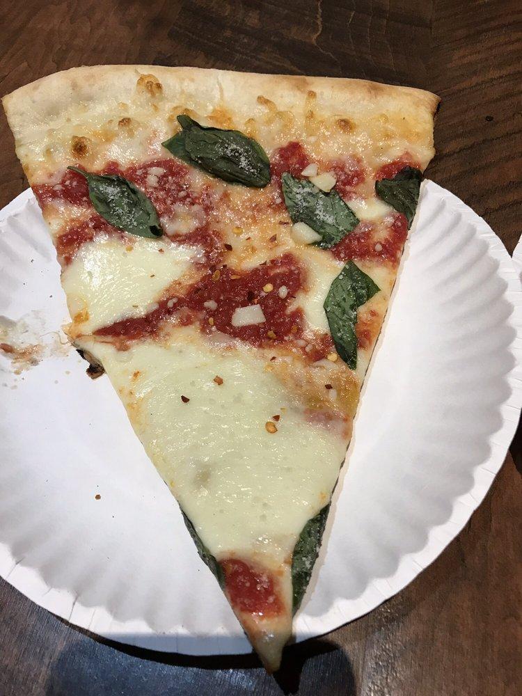 La Margarita Pizzeria · Pizza