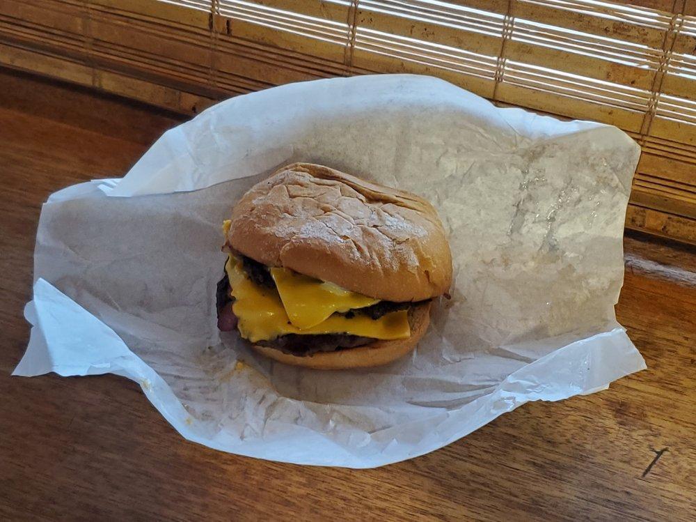 Maka's Korner · Burgers · Breakfast & Brunch · Fast Food