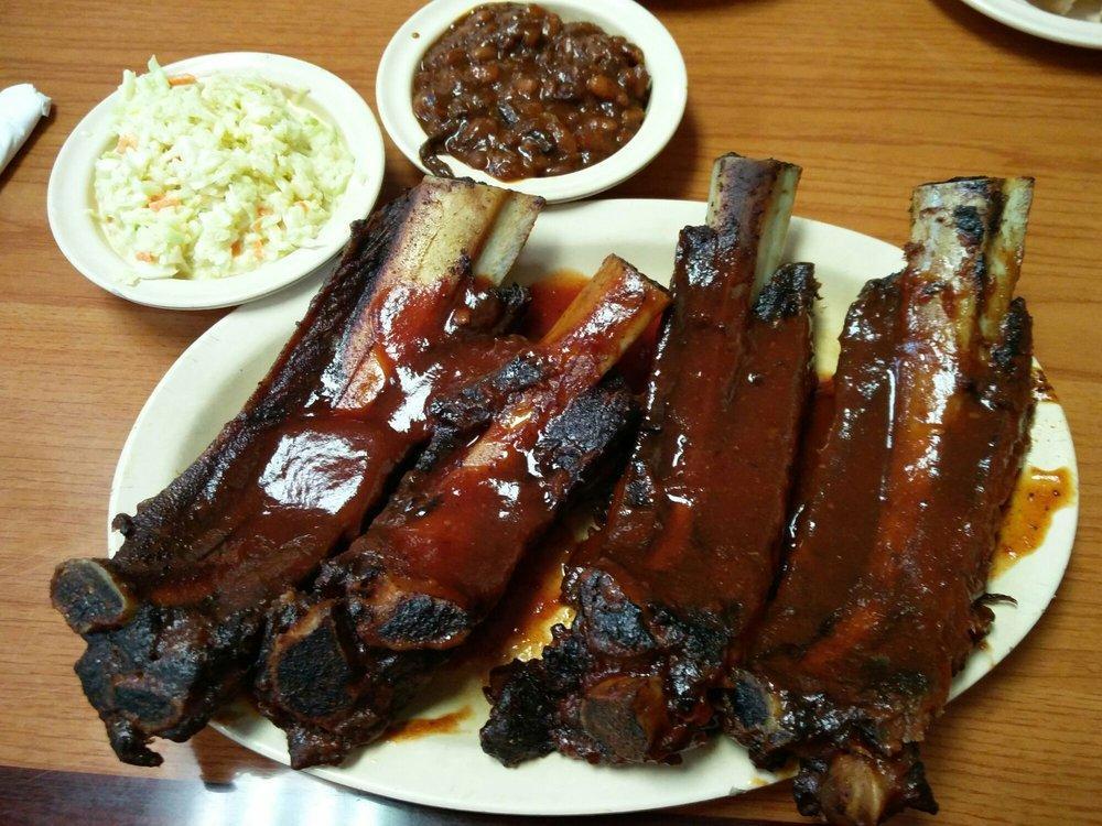 Interstate Barbecue · Ribs · Salads · Sandwiches · Wings · Barbeque