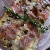 Tuscana White Pizza with Prosciutto · 