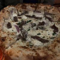 Steak and Gorgonzola Pizza · 