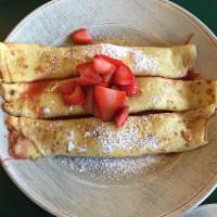 Fresh Strawberry Crepes · 