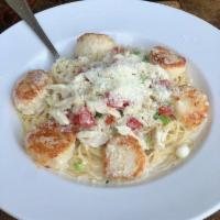 Seared Scallops with Crabmeat · 