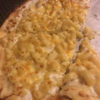 Mac and Cheese Pizza · 