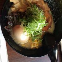 Hero's Tonkotsu Ramen · Regular noodles, pork chashu, green onion, kikurage, black mushroom, menma bamboo shoot, cor...