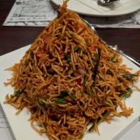 Chinese Bhel · Spicy. Vegan. Crispy noodle, red onion, cucumber, tomato. (room temperature)