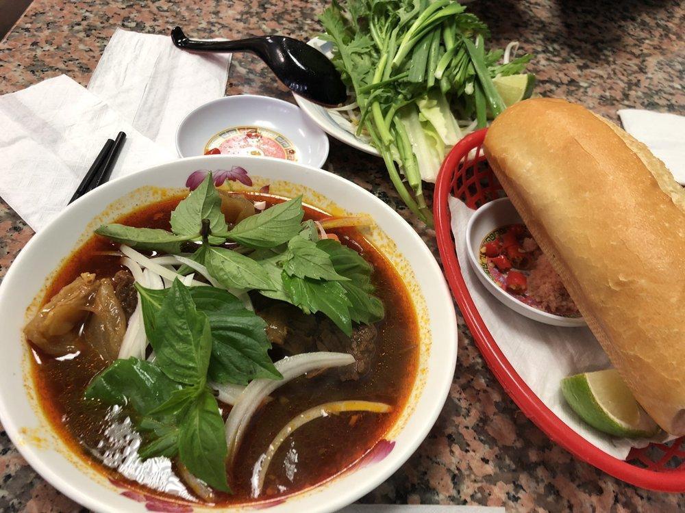 Huong Que Deli and Cafe · Vietnamese · Noodles · Delis
