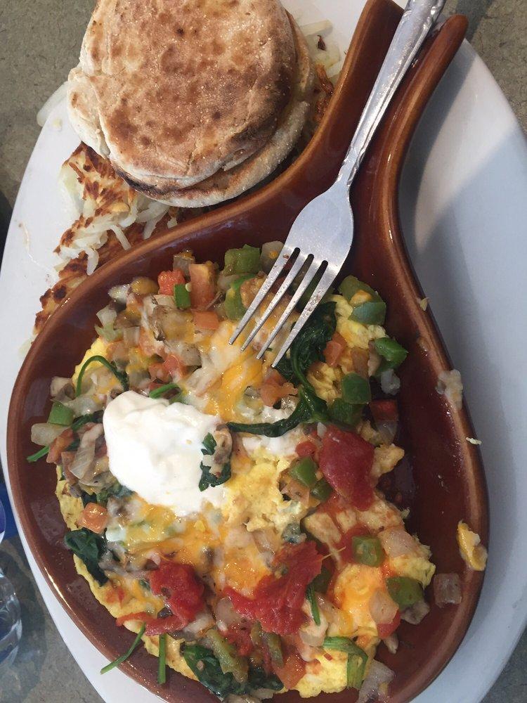 Arizona Frittata · Spinach, mushrooms, onion, tomatoes, green peppers, cheese, sour cream, salsa, and English muffin.