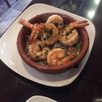 Gambas Al Ajillo · Shrimp in a garlic sauce.