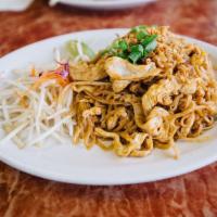 Chicken Phad Thai · 