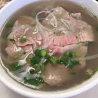 Pho with Slices of Rare Steak · 