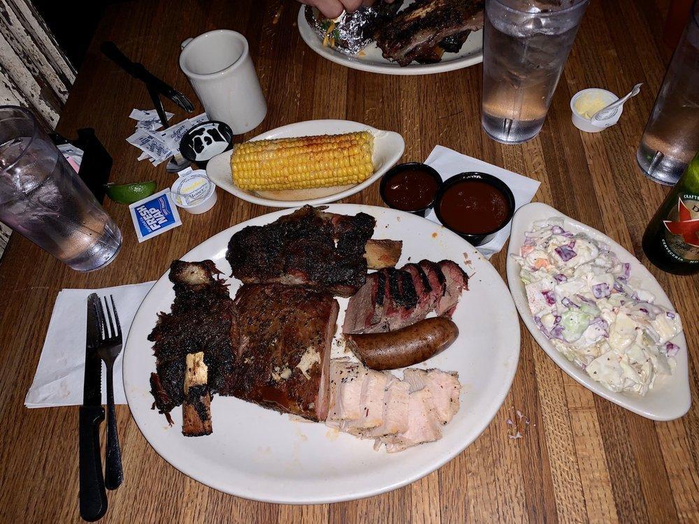 The County Line · Dinner · Sandwiches · BBQ · Barbeque