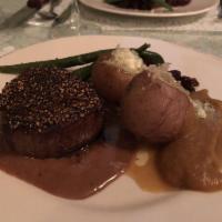 Peppered Angus Filet Mignon · 