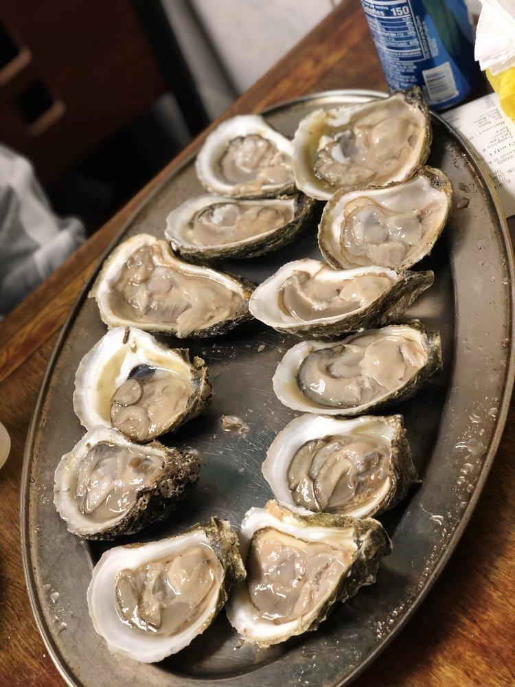 Oysters · Fresh Oysters