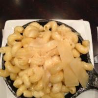 Mac N Cheese Truffle · 