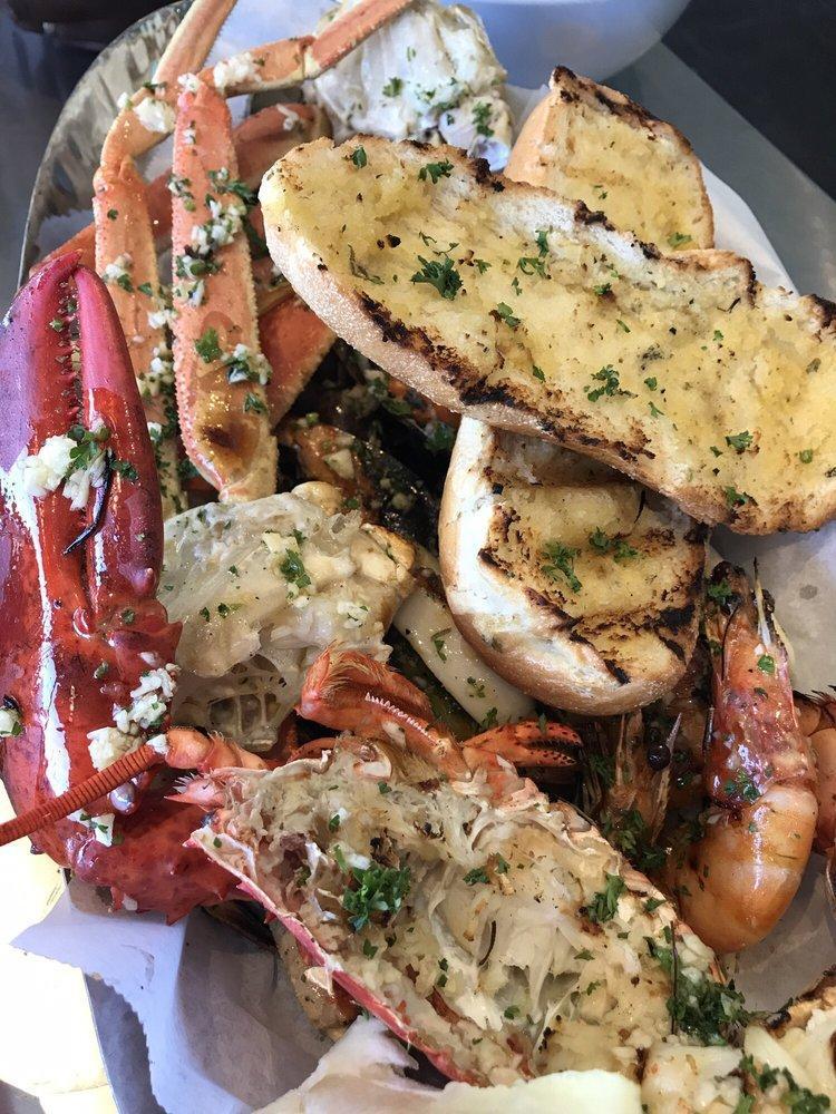 Grilled Seafood Combo Platter · 