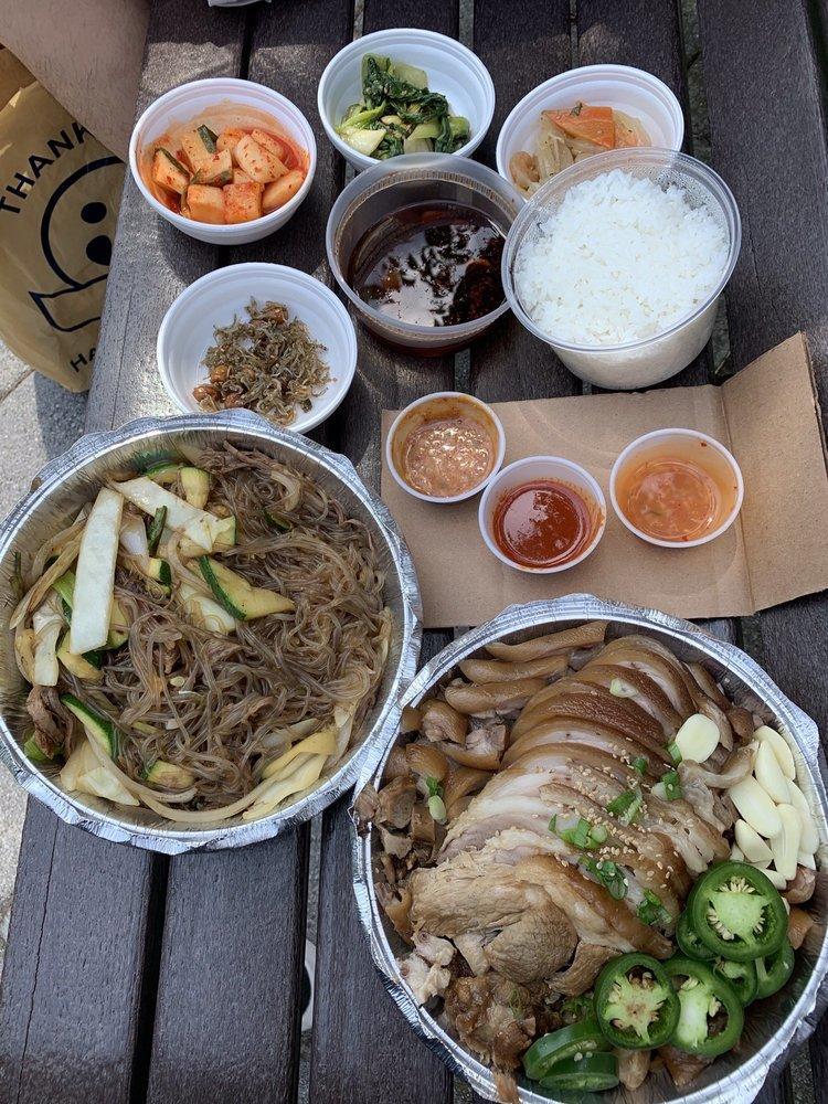 Jip Bob Mrs Baek · Seafood · Korean · Noodles · Chicken · Soup