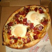 Egg Gondola Pizza · 