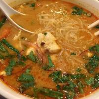 Curry Chicken Pho · 