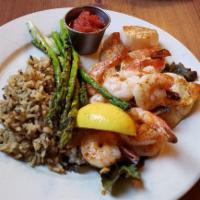 Broiled Seafood Platter · 