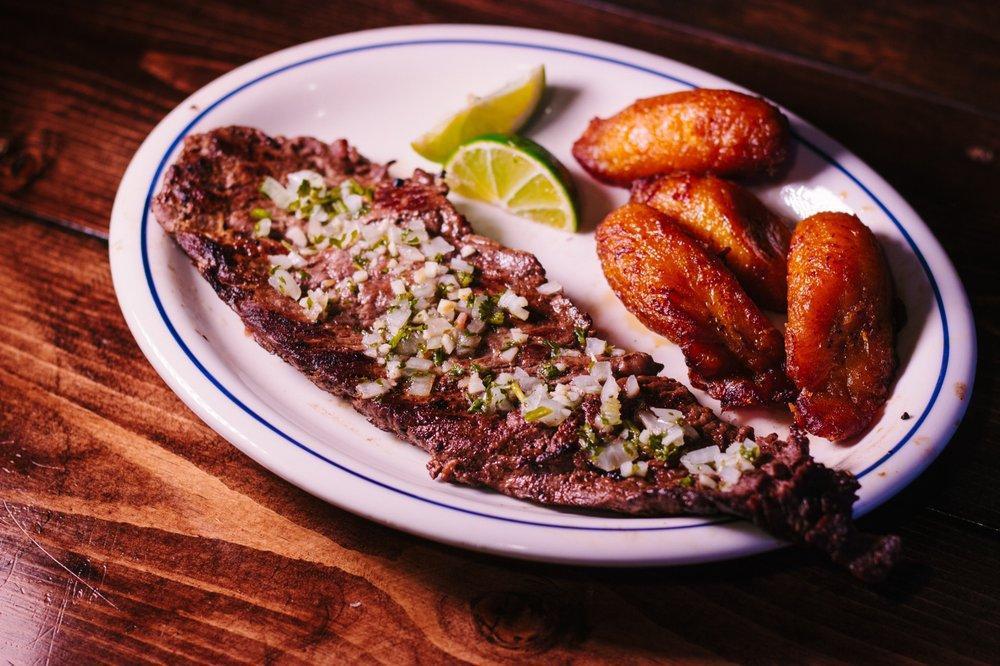 Puntas de Filete Encebollada (Carnes y Aves)