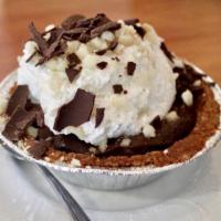 Chocolate Mac Nut Pie · 