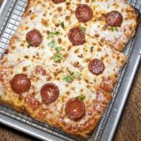 Detroit Style Pan Pepperoni Pizza · 