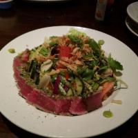 Seared Ahi Tuna Salad · 