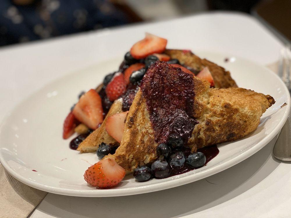 Berry French Toast · 