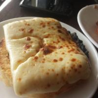 Arepa Con Queso · 