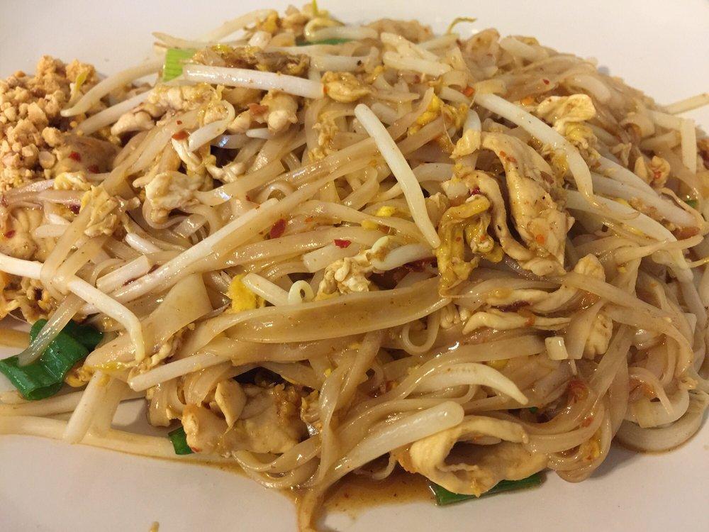 Golden Thai Kitchen · Thai