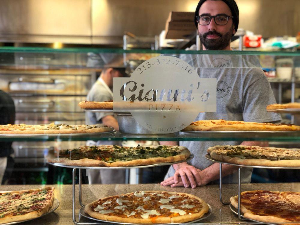 Gianni's Pizza · Italian · Pizza · Cheesesteaks