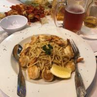 Shrimp Scampi Linguine · 