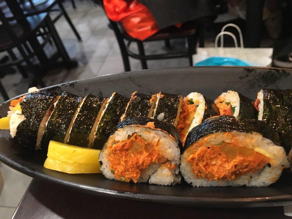 Spicy Tuna Kimbap · 