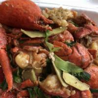 Ginger Scallion Twin Lobster · 