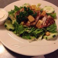 Grilled Chicken Garden Salad · 