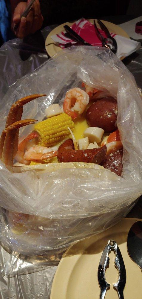 Down N Dirty Seafood Boil · Seafood