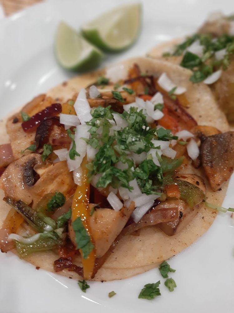 Taco Mexicano Plate · 