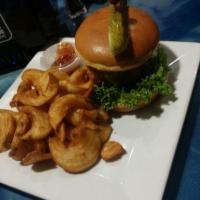 Crab Cake Sandwich · 