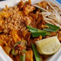 Famous Pad Thai · Stir fried thin rice noodles with egg, bean sprout, ground peanut, dried tofu and scallion.