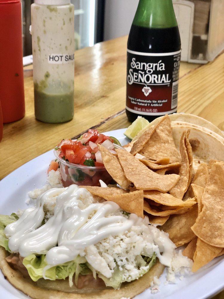 Antojitos Mexicanos Tenorio · Lunch · Breakfast · Mexican