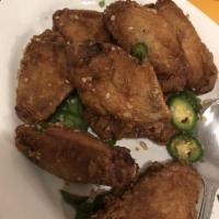 Salt & Pepper Chicken Wings · 8 pieces